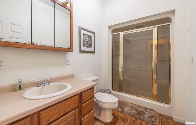15319 Laminack Road, Carterville, Illinois 62918, 2 Bedrooms Bedrooms, 0 ,3 BathroomsBathrooms,Residential,For Sale,Laminack,0,RMAEB456192