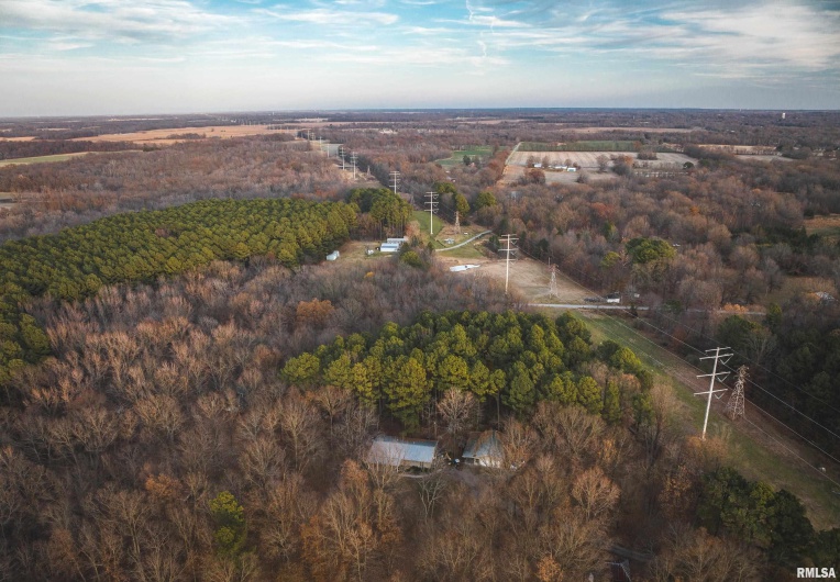 15319 Laminack Road, Carterville, Illinois 62918, 2 Bedrooms Bedrooms, 0 ,3 BathroomsBathrooms,Residential,For Sale,Laminack,0,RMAEB456192