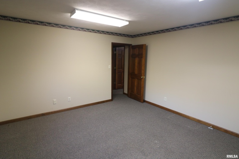 200 Diaz Street, Herrin, Illinois 62948, 0 , 0 ,0,Commercial Sale,For Sale,Diaz,0,RMAEB456225