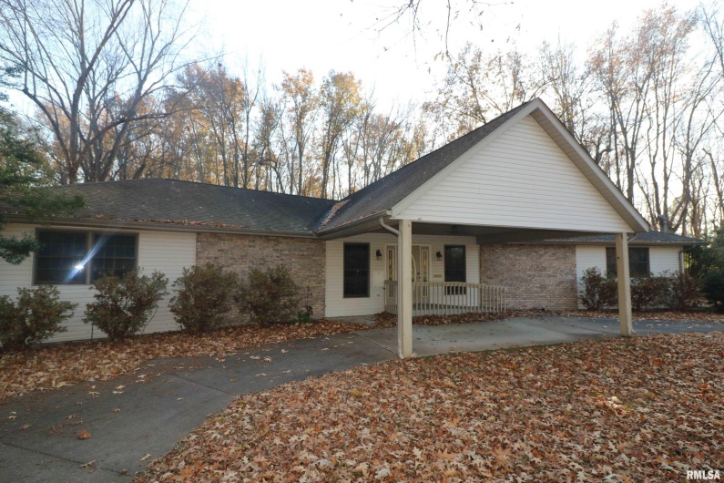 200 Diaz Street, Herrin, Illinois 62948, 0 , 0 ,0,Commercial Sale,For Sale,Diaz,0,RMAEB456225
