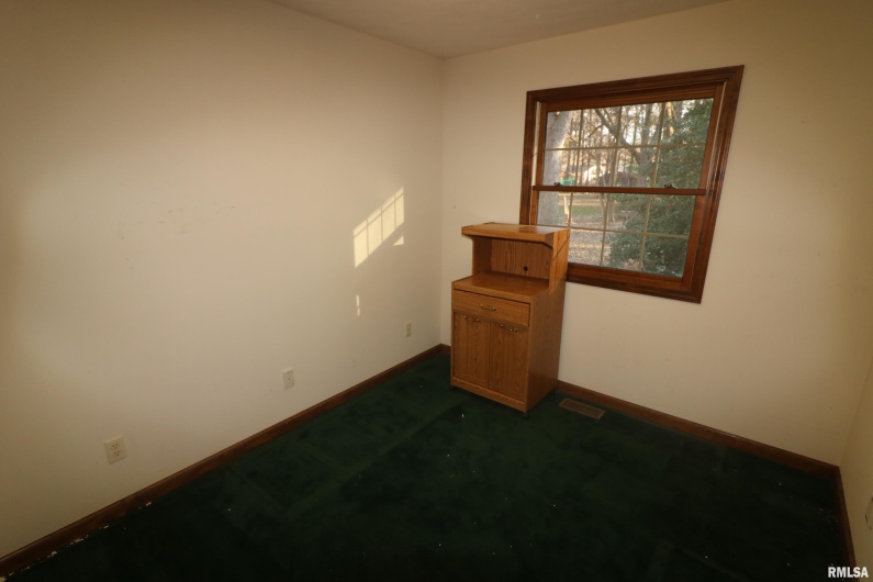 200 Diaz Street, Herrin, Illinois 62948, 0 , 0 ,0,Commercial Sale,For Sale,Diaz,0,RMAEB456225