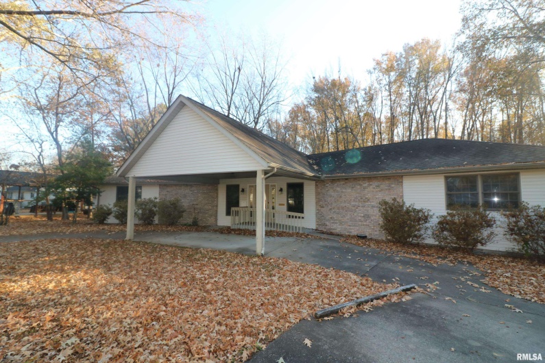 200 Diaz Street, Herrin, Illinois 62948, 0 , 0 ,0,Commercial Sale,For Sale,Diaz,0,RMAEB456225