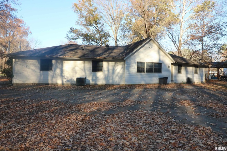 200 Diaz Street, Herrin, Illinois 62948, 0 , 0 ,0,Commercial Sale,For Sale,Diaz,0,RMAEB456225