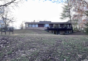 88 DAKOTA Road, Carbondale, Illinois 62902, 3 Bedrooms Bedrooms, 0 ,3 BathroomsBathrooms,Residential,For Sale,DAKOTA,0,RMAEB456205