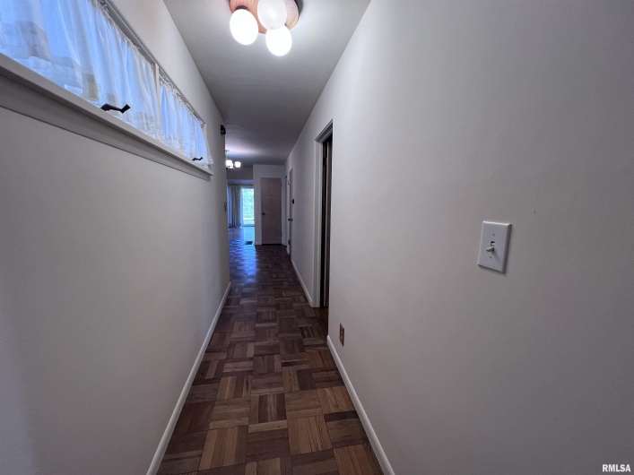 88 DAKOTA Road, Carbondale, Illinois 62902, 3 Bedrooms Bedrooms, 0 ,3 BathroomsBathrooms,Residential,For Sale,DAKOTA,0,RMAEB456205