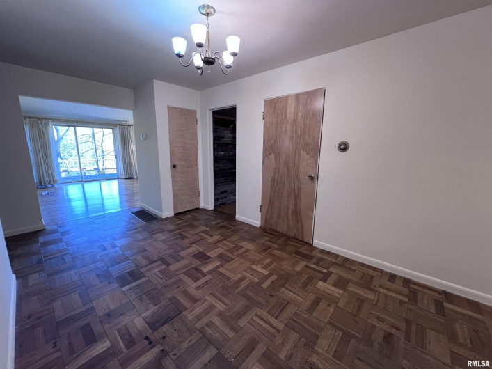 88 DAKOTA Road, Carbondale, Illinois 62902, 3 Bedrooms Bedrooms, 0 ,3 BathroomsBathrooms,Residential,For Sale,DAKOTA,0,RMAEB456205
