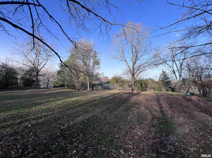 88 DAKOTA Road, Carbondale, Illinois 62902, 3 Bedrooms Bedrooms, 0 ,3 BathroomsBathrooms,Residential,For Sale,DAKOTA,0,RMAEB456205