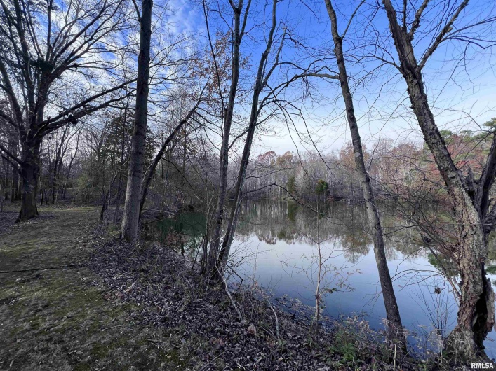 88 DAKOTA Road, Carbondale, Illinois 62902, 3 Bedrooms Bedrooms, 0 ,3 BathroomsBathrooms,Residential,For Sale,DAKOTA,0,RMAEB456205