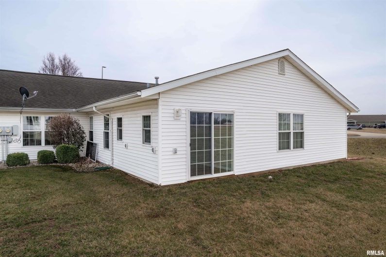 1500 APACHE Drive, Marion, Illinois 62959, 3 Bedrooms Bedrooms, 0 ,2 BathroomsBathrooms,Residential,For Sale,APACHE,0,RMAEB455123