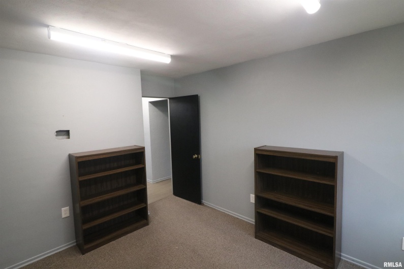 401 Beadle Drive, Carbondale, Illinois 62901, 0 , 0 ,0,Commercial Sale,For Sale,Beadle,0,RMAEB456240