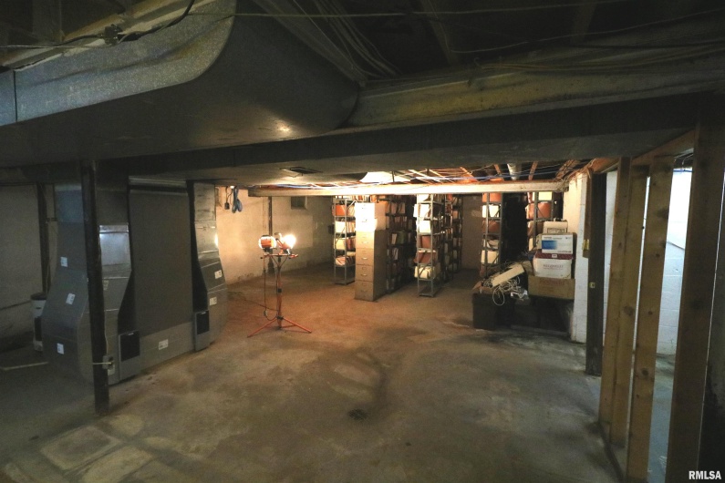 401 Beadle Drive, Carbondale, Illinois 62901, 0 , 0 ,0,Commercial Sale,For Sale,Beadle,0,RMAEB456240