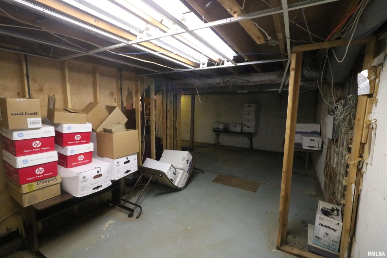 401 Beadle Drive, Carbondale, Illinois 62901, 0 , 0 ,0,Commercial Sale,For Sale,Beadle,0,RMAEB456240