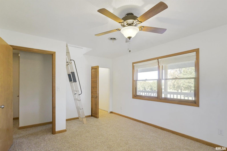 15069 REMINGTON Road, Marion, Illinois 62959, 4 Bedrooms Bedrooms, 0 ,3 BathroomsBathrooms,Residential,For Sale,REMINGTON,0,RMAEB455666