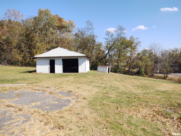 7280 Buncombe Road, Buncombe, Illinois 62912, 2 Bedrooms Bedrooms, 0 ,1 BathroomBathrooms,Residential,For Sale,Buncombe,0,RMAEB455718