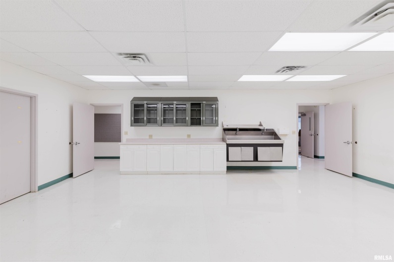 3209 PARK Avenue, Herrin, Illinois 62948, 0 , 0 ,0,Commercial Sale,For Sale,PARK,0,RMAQC4259398