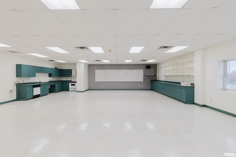 3209 PARK Avenue, Herrin, Illinois 62948, 0 , 0 ,0,Commercial Sale,For Sale,PARK,0,RMAQC4259398
