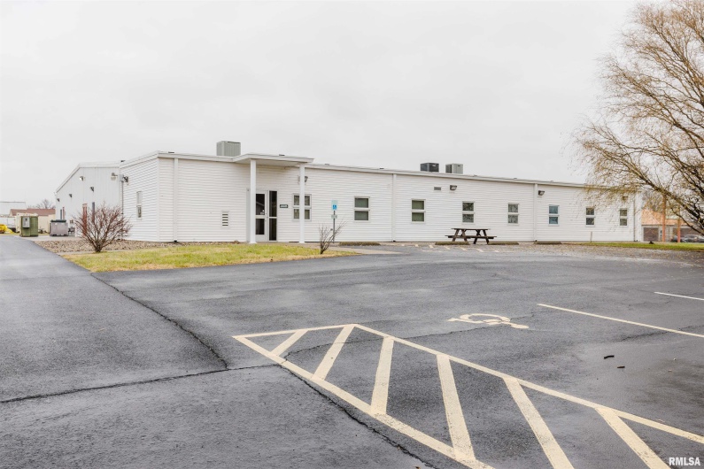 3209 PARK Avenue, Herrin, Illinois 62948, 0 , 0 ,0,Commercial Sale,For Sale,PARK,0,RMAQC4259398