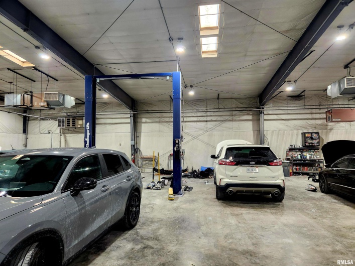 1901 PRINCETON Avenue, Marion, Illinois 62959, 0 , 0 ,0,Commercial Sale,For Sale,PRINCETON,0,RMAQC4258917