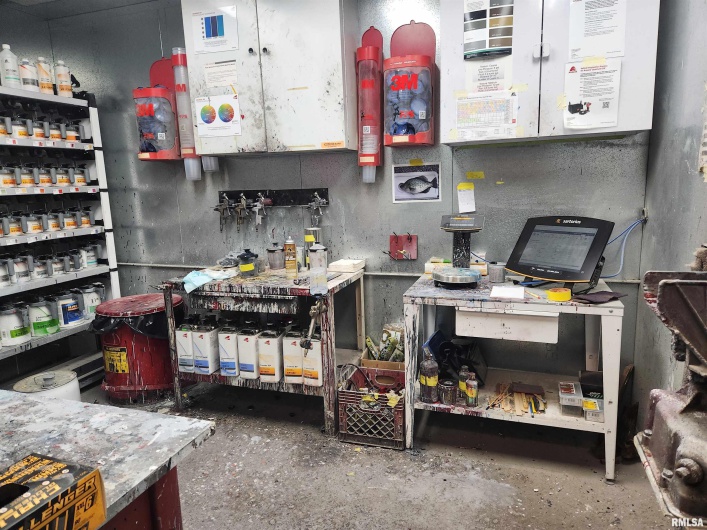 1901 PRINCETON Avenue, Marion, Illinois 62959, 0 , 0 ,0,Commercial Sale,For Sale,PRINCETON,0,RMAQC4258917
