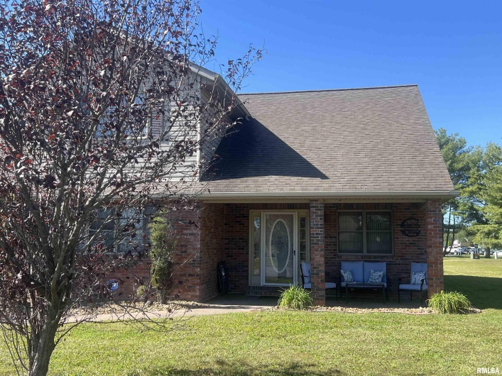 1602 Carmie Lane, Marion, Illinois 62959, 4 Bedrooms Bedrooms, 0 ,2 BathroomsBathrooms,Residential,For Sale,Carmie,0,RMAEB455456