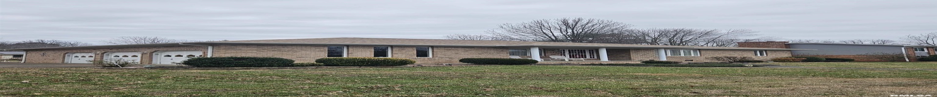Residential For Sale 117 PLAINS Avenue, Marion, Illinois 62959, 3 Bedrooms Bedrooms, 0 ,2 BathroomsBathrooms,Residential,For Sale,PLAINS,0,RMAEB456364