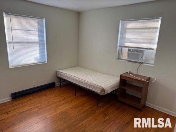 418 & 420 GRAHAM Street, Carbondale, Illinois 62901, 0 , 0 ,0,Residential Income,For Sale,GRAHAM,0,RMAEB456390