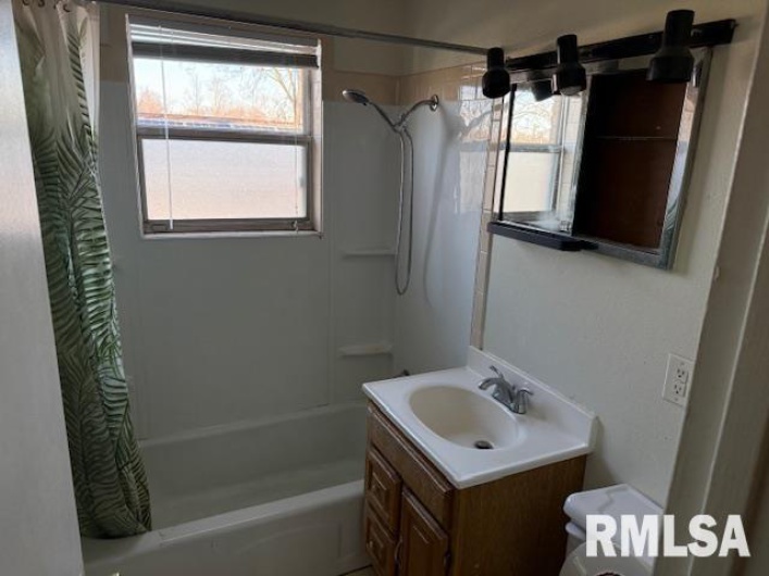 418 & 420 GRAHAM Street, Carbondale, Illinois 62901, 0 , 0 ,0,Residential Income,For Sale,GRAHAM,0,RMAEB456390