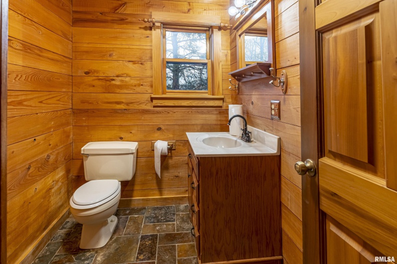 221 Poplar Lake Road, Makanda, Illinois 62958, 5 Bedrooms Bedrooms, 0 ,2 BathroomsBathrooms,Residential,For Sale,Poplar Lake,0,RMAEB456163