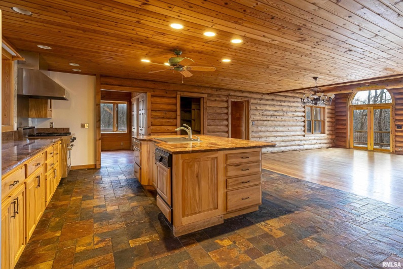 221 Poplar Lake Road, Makanda, Illinois 62958, 5 Bedrooms Bedrooms, 0 ,2 BathroomsBathrooms,Residential,For Sale,Poplar Lake,0,RMAEB456163