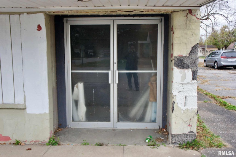 716 19TH Street, Metropolis, Illinois 62960, 0 , 0 ,0,Commercial Sale,For Sale,19TH,0,RMAEB455905