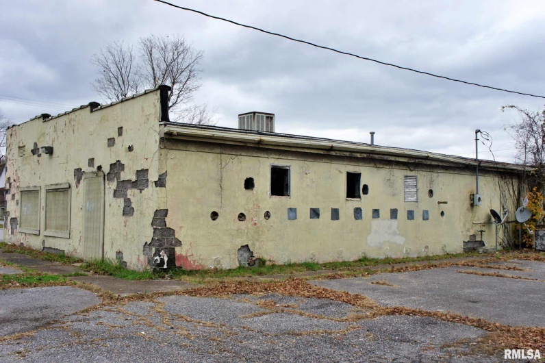 716 19TH Street, Metropolis, Illinois 62960, 0 , 0 ,0,Commercial Sale,For Sale,19TH,0,RMAEB455905