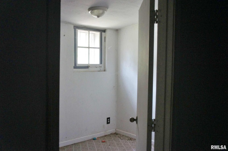 716 19TH Street, Metropolis, Illinois 62960, 0 , 0 ,0,Commercial Sale,For Sale,19TH,0,RMAEB455905