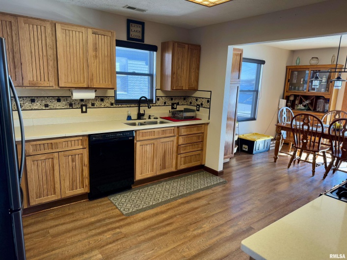 13549 Egypt Shores Drive, Creal Springs, Illinois 62922, 3 Bedrooms Bedrooms, 0 ,2 BathroomsBathrooms,Residential,For Sale,Egypt Shores,0,RMAEB456415
