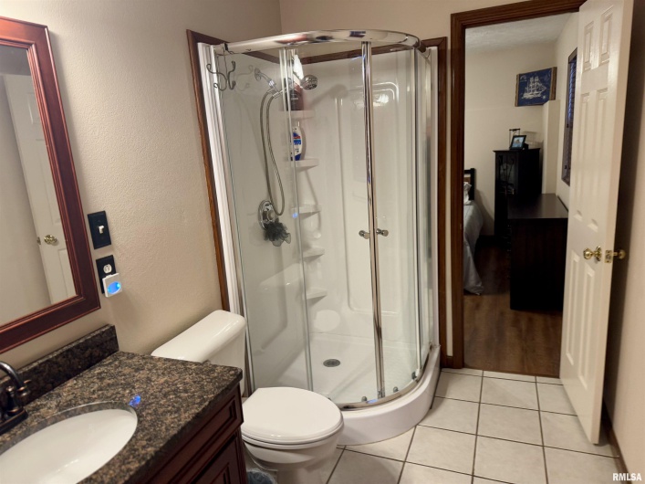 13549 Egypt Shores Drive, Creal Springs, Illinois 62922, 3 Bedrooms Bedrooms, 0 ,2 BathroomsBathrooms,Residential,For Sale,Egypt Shores,0,RMAEB456415