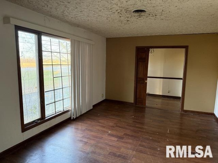 1500 Stotlar Street, Herrin, Illinois 62948, 3 Bedrooms Bedrooms, 0 ,2 BathroomsBathrooms,Residential,For Sale,Stotlar,0,RMAEB456243