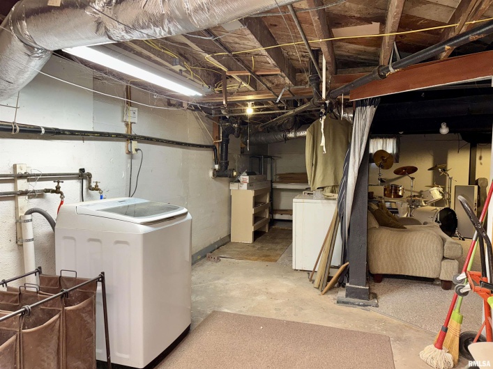 1812 NORTH Avenue, Metropolis, Illinois 62960, 3 Bedrooms Bedrooms, 0 ,2 BathroomsBathrooms,Residential,For Sale,NORTH,0,RMAEB456586