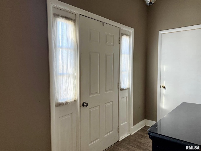 1812 NORTH Avenue, Metropolis, Illinois 62960, 3 Bedrooms Bedrooms, 0 ,2 BathroomsBathrooms,Residential,For Sale,NORTH,0,RMAEB456586