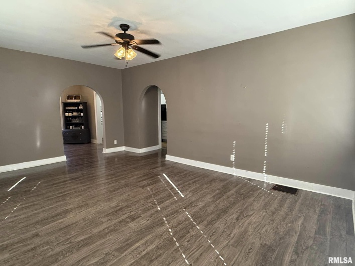 1812 NORTH Avenue, Metropolis, Illinois 62960, 3 Bedrooms Bedrooms, 0 ,2 BathroomsBathrooms,Residential,For Sale,NORTH,0,RMAEB456586