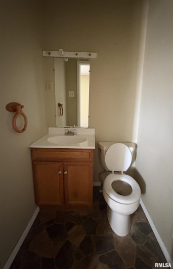 417 PERSHING Street, Energy, Illinois 62933, 3 Bedrooms Bedrooms, 0 ,1 BathroomBathrooms,Residential,For Sale,PERSHING,0,RMAEB456606