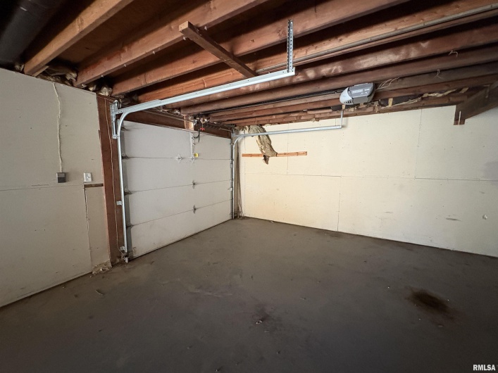 417 PERSHING Street, Energy, Illinois 62933, 3 Bedrooms Bedrooms, 0 ,1 BathroomBathrooms,Residential,For Sale,PERSHING,0,RMAEB456606