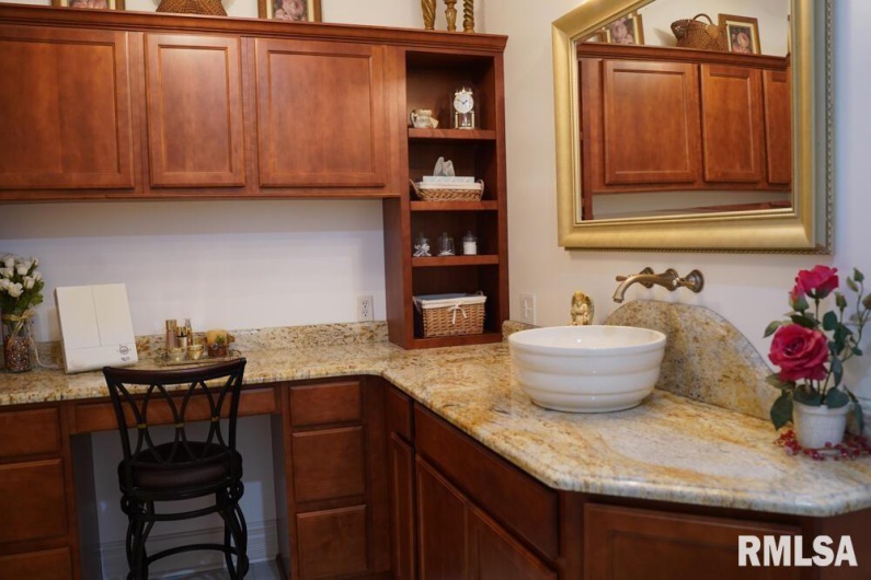 25065 Rock Springs Hollow Road, Thebes, Illinois 62990, 2 Bedrooms Bedrooms, 0 ,2 BathroomsBathrooms,Residential,For Sale,Rock Springs Hollow,0,RMAQC4260120