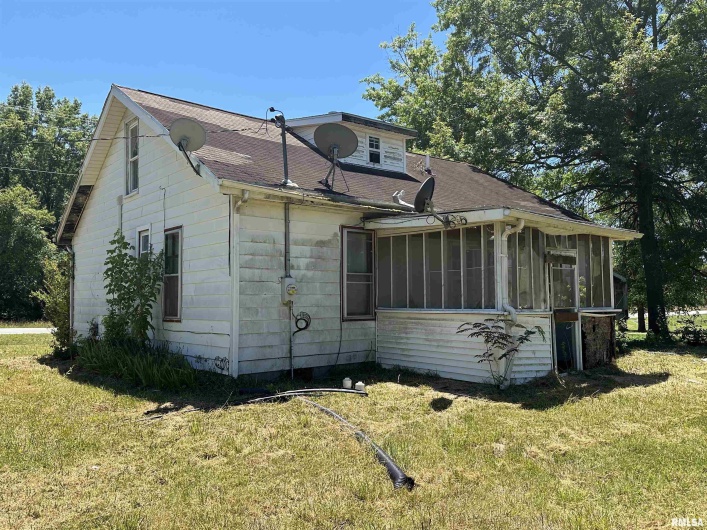 5672 Old Route 13 Road, Carterville, Illinois 62918, 3 Bedrooms Bedrooms, 0 ,2 BathroomsBathrooms,Residential,For Sale,Old Route 13,0,RMAEB454182