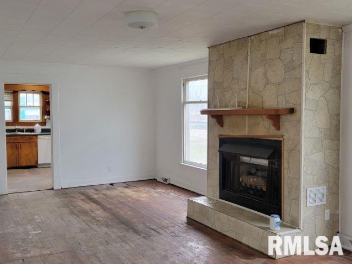 617 14TH Street, Herrin, Illinois 62948, 2 Bedrooms Bedrooms, 0 ,1 BathroomBathrooms,Residential,For Sale,14TH,0,RMAEB456627