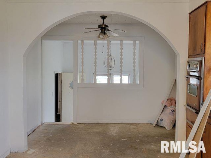 617 14TH Street, Herrin, Illinois 62948, 2 Bedrooms Bedrooms, 0 ,1 BathroomBathrooms,Residential,For Sale,14TH,0,RMAEB456627