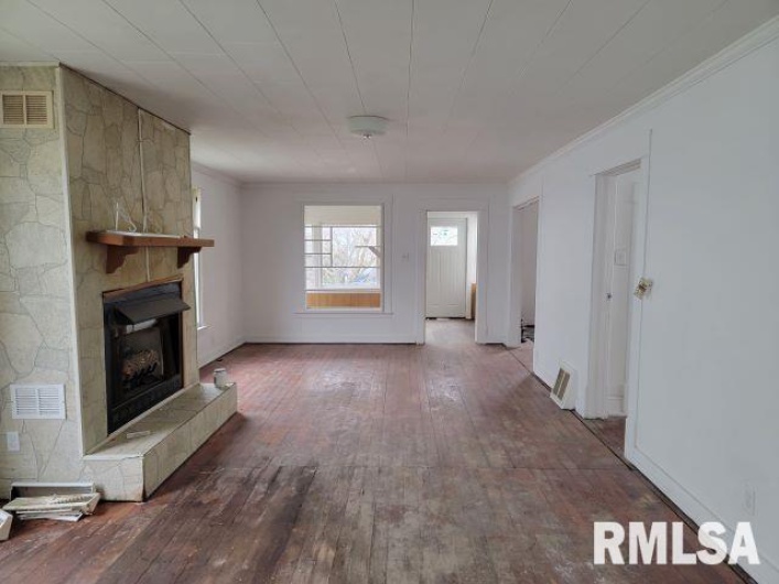 617 14TH Street, Herrin, Illinois 62948, 2 Bedrooms Bedrooms, 0 ,1 BathroomBathrooms,Residential,For Sale,14TH,0,RMAEB456627