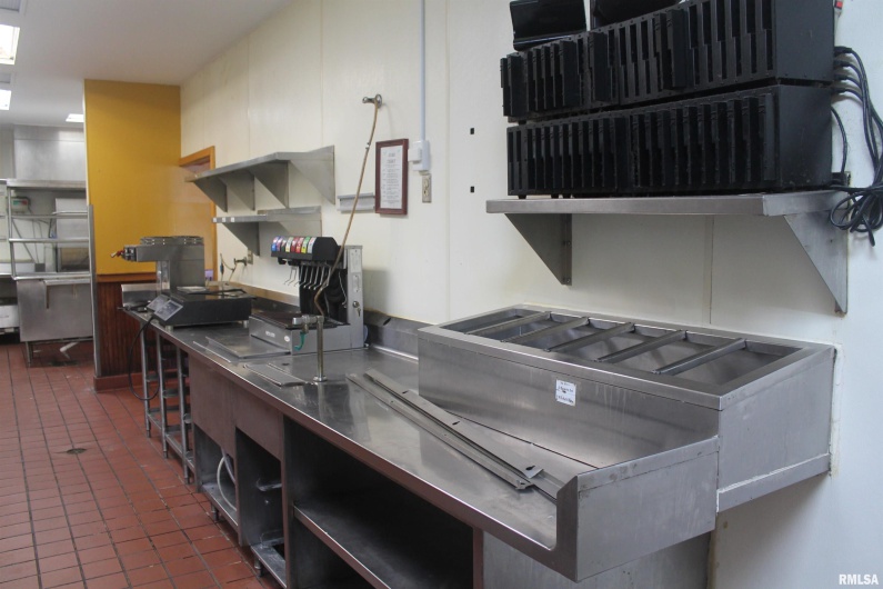 1125 MAIN Street, Carbondale, Illinois 62901, 0 , 0 ,0,Commercial Lease,For Sale,MAIN,0,RMAEB456625