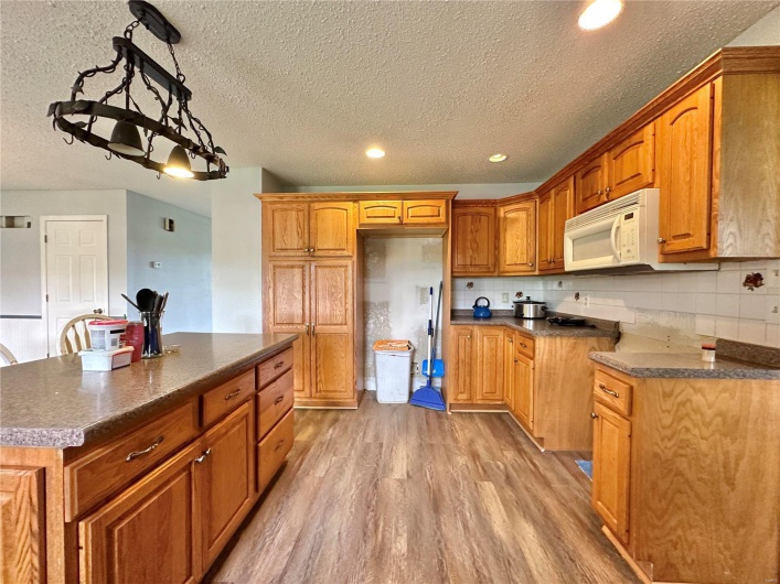 6624 State Route C, Ste Genevieve, Missouri 63670, 3 Bedrooms Bedrooms, 5 Rooms Rooms,2 BathroomsBathrooms,Residential,For Sale,State Route C,MAR24045902