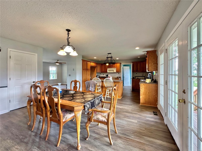 6624 State Route C, Ste Genevieve, Missouri 63670, 3 Bedrooms Bedrooms, 5 Rooms Rooms,2 BathroomsBathrooms,Residential,For Sale,State Route C,MAR24045902