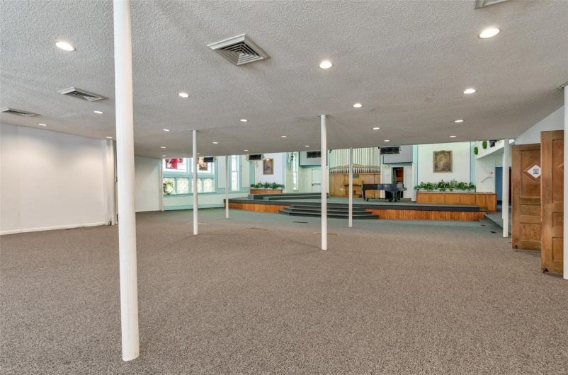 305 Columbia, Farmington, Missouri 63640, ,Commercial Sale,For Sale,Columbia,MAR20003554