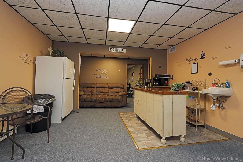 305 Columbia, Farmington, Missouri 63640, ,Commercial Sale,For Sale,Columbia,MAR20003554